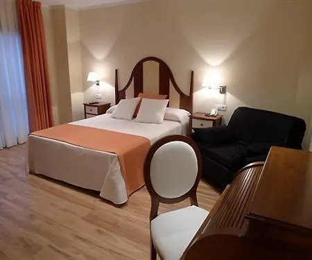 Valle De Cabezon Hotel