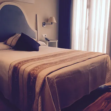 Hotell Valle De Cabezon