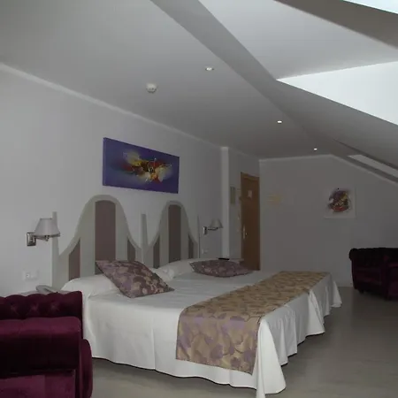 Valle De Cabezon Hotel