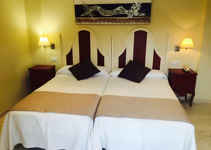 Valle De Cabezon Hotel 3*