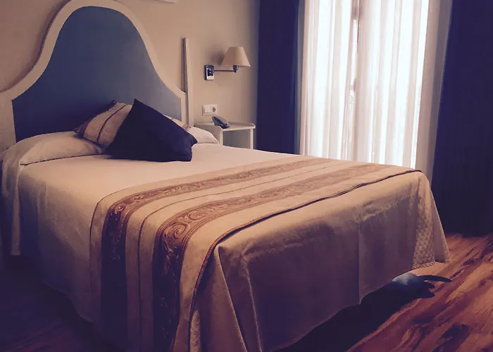 Hotel Valle De Cabezón