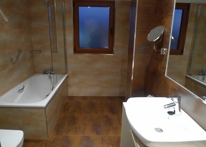 Hotel Valle De Cabezon Cabezon De La Sal