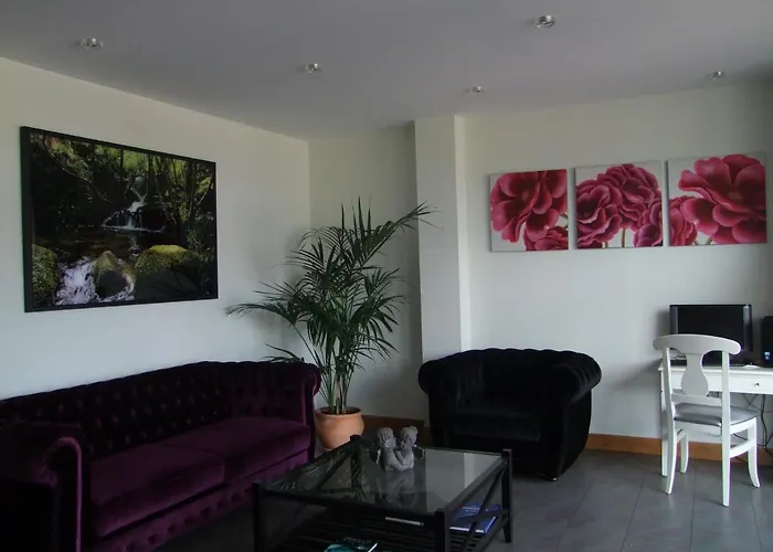 Hotel Valle De Cabezon 3*